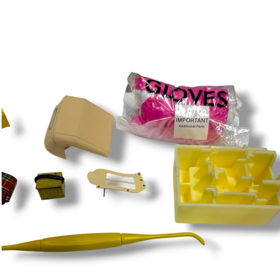 Rare Franklin Mint 1932 Chevy Confederate Deluxe Sport Roadster PARTS ONLY - Image 2 of 3