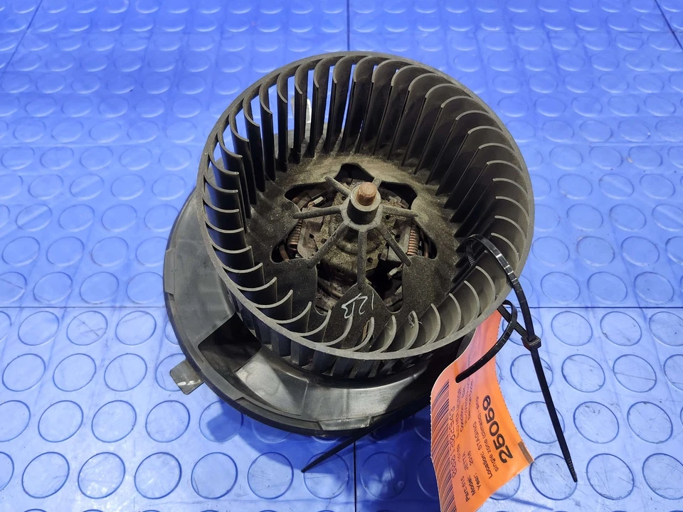 Calentador AC Soplador Motor Volkswagen Rabbit GTI Jetta Passat Golf OEM 1K1819015F Foto 3 de 4