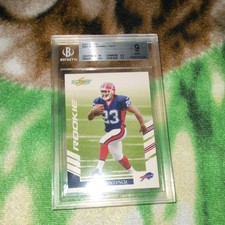 Score 2007 Marshawn Lynch Rookie #381 Buffalo Bills Football Card BGS 9. rookie card picture
