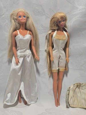 Vintage 1992 Hollywood Hair Barbie Dolls By Mattel & Two Set Of Outfits