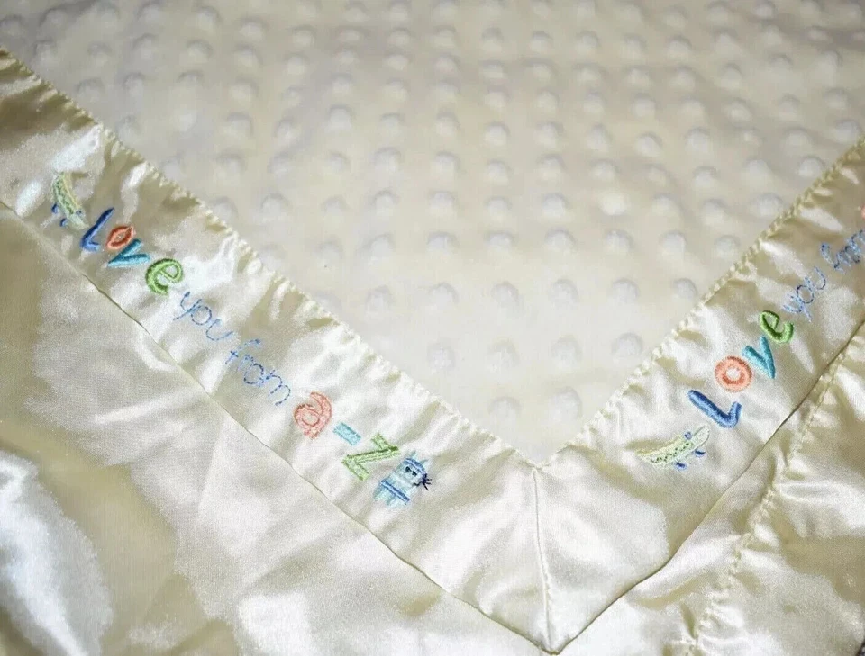 Винтажное атласное одеяло для детской кроватки Carter's Love you From A-Z Yellow Minky Dot F9 - Изображение 2 из 4