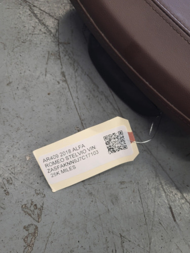 ALFA ROMEO STELVIO 2018 Front Right Seat Lower Cushion Leather 17-19 USED OEM - Foto 3 di 3