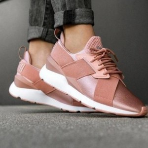 lacoste blanche rose