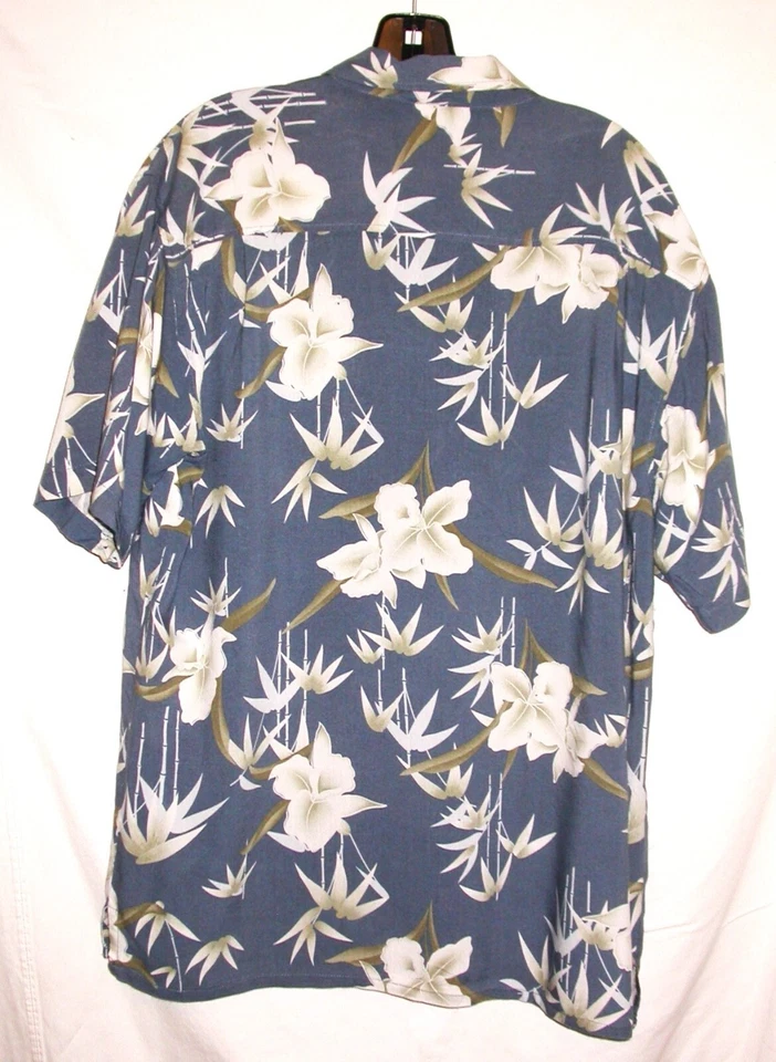 Camisa hawaiana vintage Oleg Cassini para hombre talla grande flores azules y blancas Foto 3 de 4