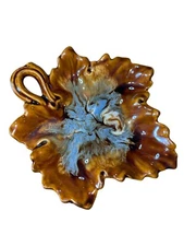 Vintage Large Leaf Shaped Ashtray/Bowl Ceramic Colorful Retro Grannycore Fall 