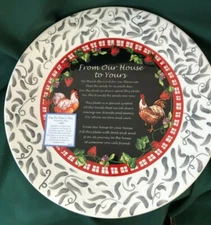 GANZ - FRIENDSHIP PLATE - FROM OUR HOUSE TO YOURS (ROOSTER/CHICKEN/STRAWBERRIES)