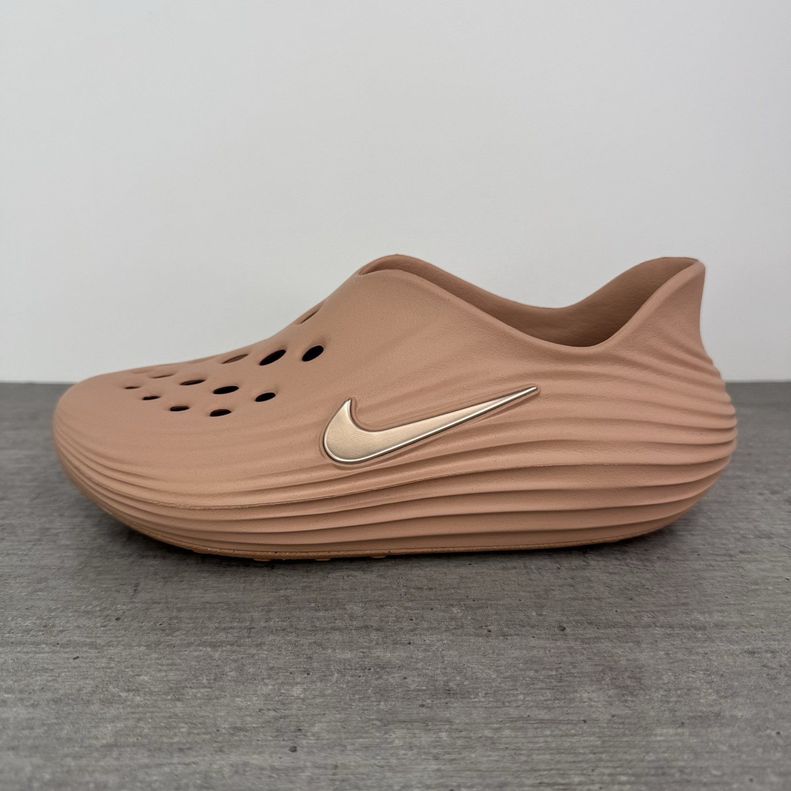 Nike ReactX Rejuven8 “Rose Gold" HV5062-700 Women’s Size 8 / Men’s Size 7 image 7