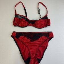 VTG VALENTINO RED SHINY LIQUID SATIN BLACK LACE BRA LINGERIE SET 36B LARGE