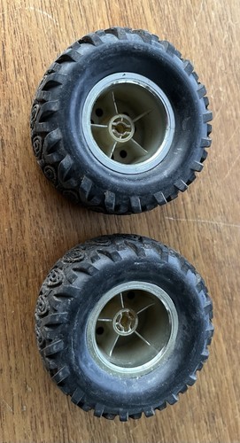 *RARO* Neumáticos Monster Truck Team Associated RC18MT 1/18 con ruedas motrices de pasador - Imagen 4 de 4