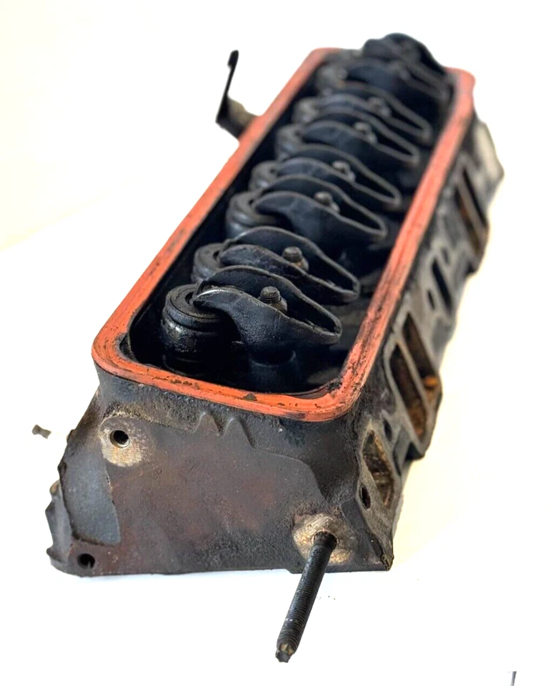 GMC K2500 350 TBI 1995 V8 culata usada buen estado para renovación Foto 2 de 4