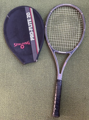 Spalding Pro-Flight 20 Midsize 4 1/4 grip Tennis Racquet W/ Case