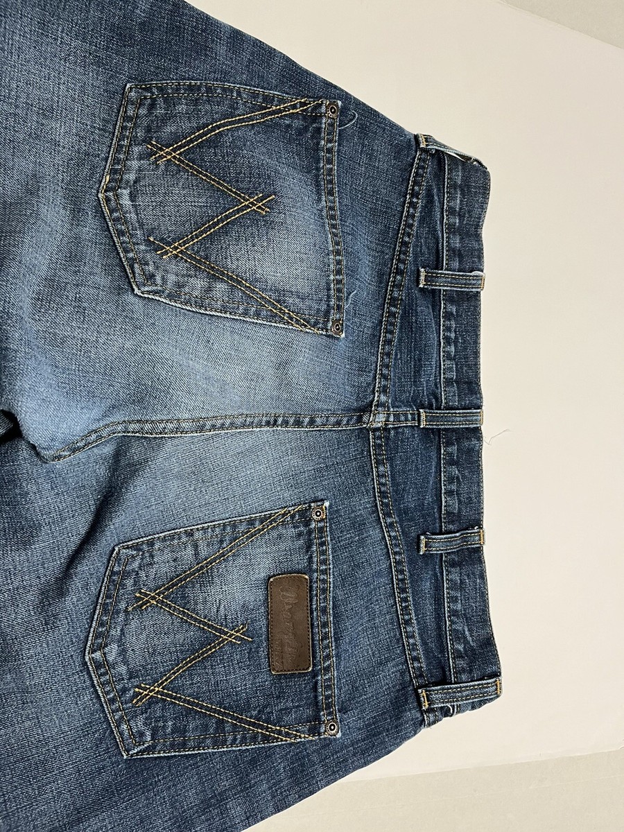 Wrangler 1947 Mens Blue Jeans 32x34 Straight Leg Made USA Rare EUC