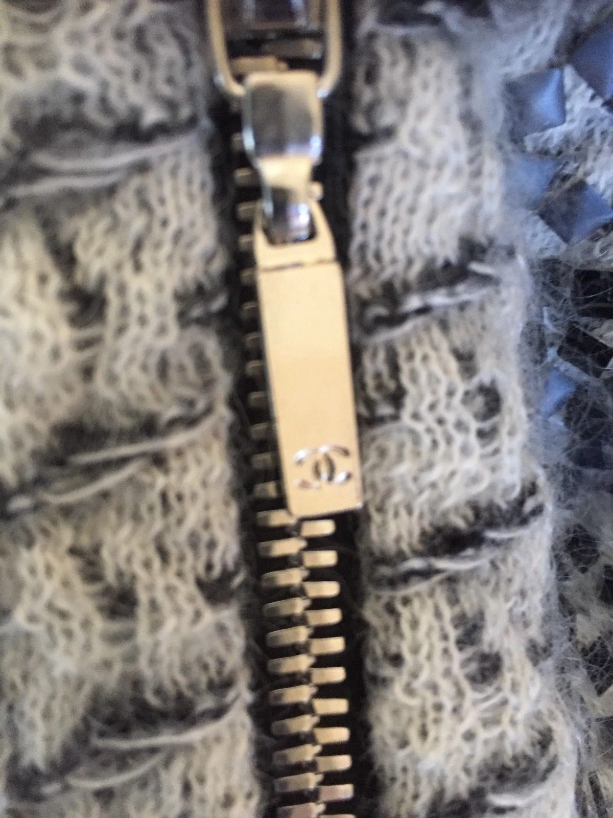 GIACCA CHANEL 10P VINTAGE NUOVA ETICHETTE NERO GRIGIO PERLINE CC BOTTONI FR48 46 $6 5K