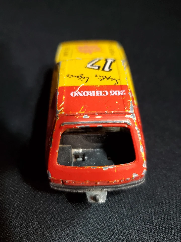 (1129) Majorette Peugeot 205 GTI 1:53 jaune et rouge 281/210 - Photo 4/4