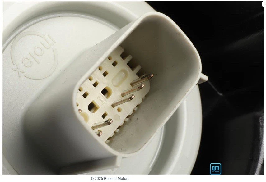 84894831 Faro - LH 2020-2024 Cadillac CT5 Cristal Negro Foto 3 de 4