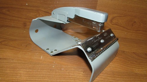 Vintage Swingline 615 Saddle Stapler Booklet Pamphlet Binding Stapler Gray WORKS