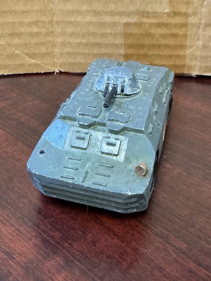 Juguete de metal ruso soviético vintage hecho por la URSS "BRDM" Foto 2 de 4