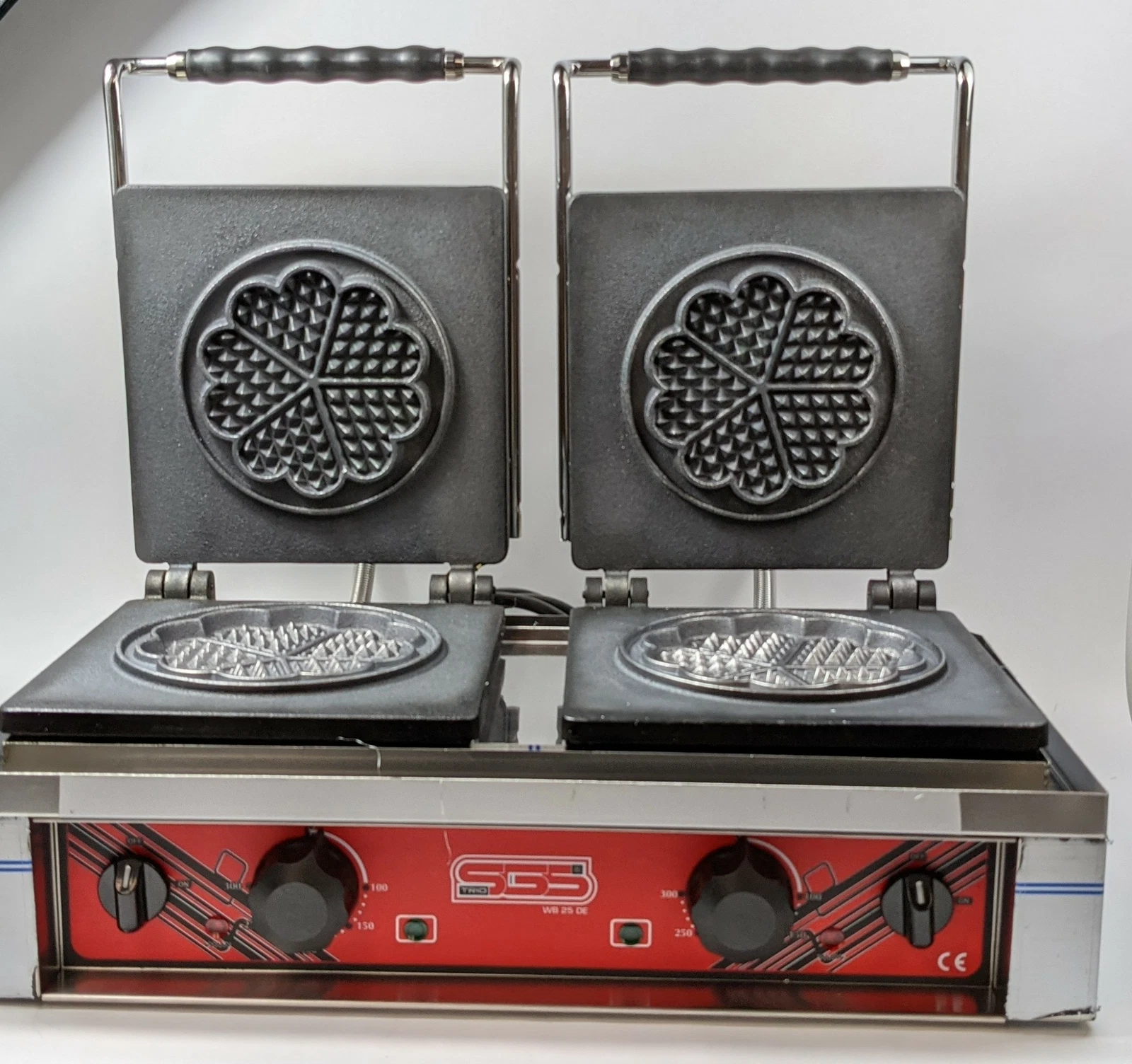 SGS Double Waffle Maker Commercial Belgian Heart Waffle Iron Machine WB-25-DE