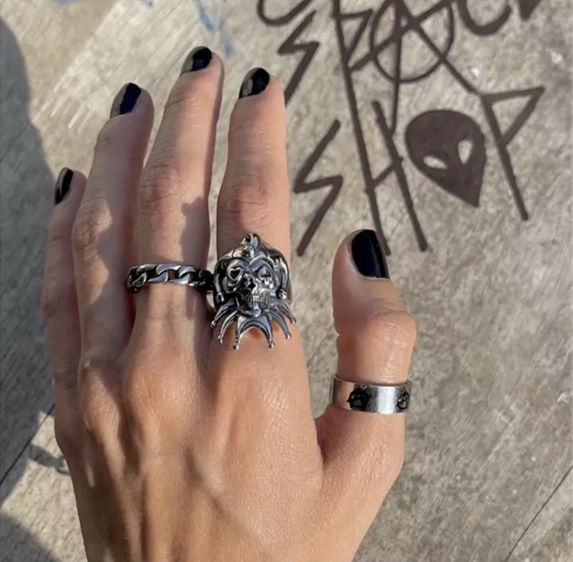 Fashion Jewelry Silver Joker Poker Jester Vintage Goth Ring