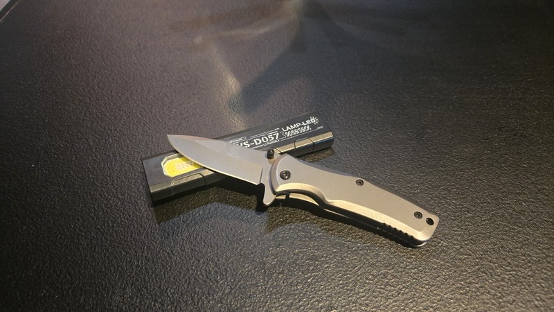 Elite Edge 10-848GY Gray Stainless Handle Drop Point Plain Edge Liner Lock Clip