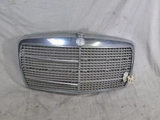Mercedes W116 300SDL 450SEL 300SD 73-80 Front Grille 73-80 (USED)
