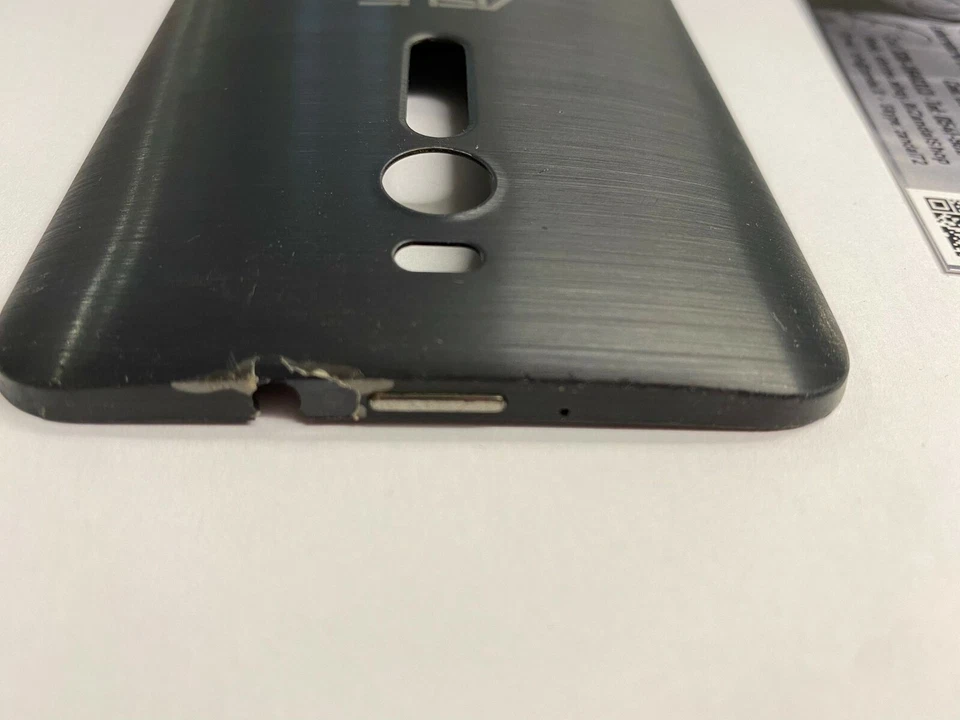 CUSTODIA COVER RIGIDA NERO PER ASUS ZENFON 2 - Immagine 3 di 4