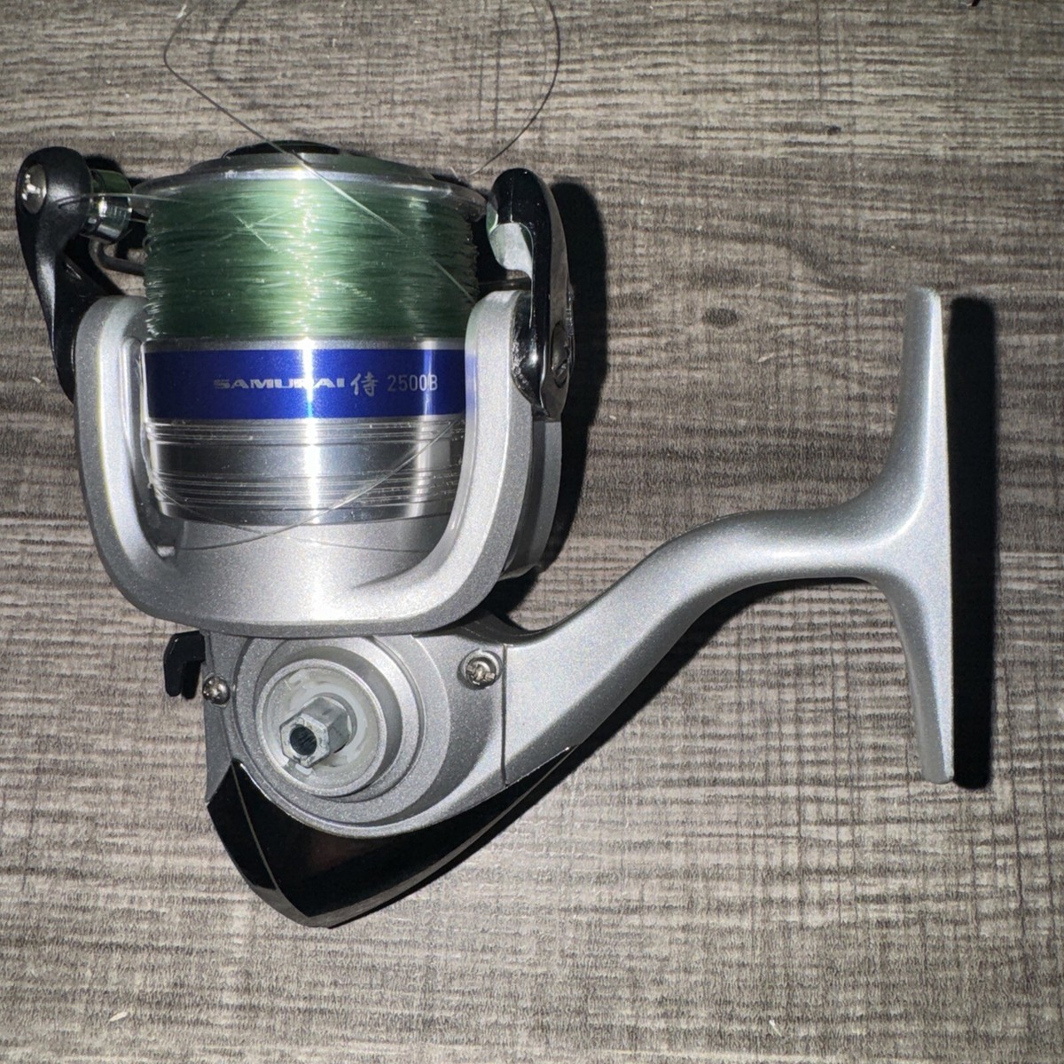 Daiwa Samurai 2500B spinning reel Blue And Black Nice Smooth | eBay