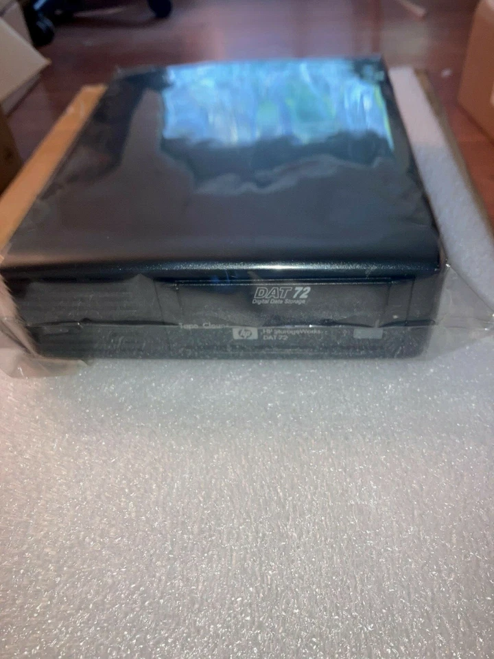 HP DAT72 SCSI EXTERNAL 36/72GB DDS5 Drive DW010-60005 Q1523B DW010-69201 - Image 2 of 2