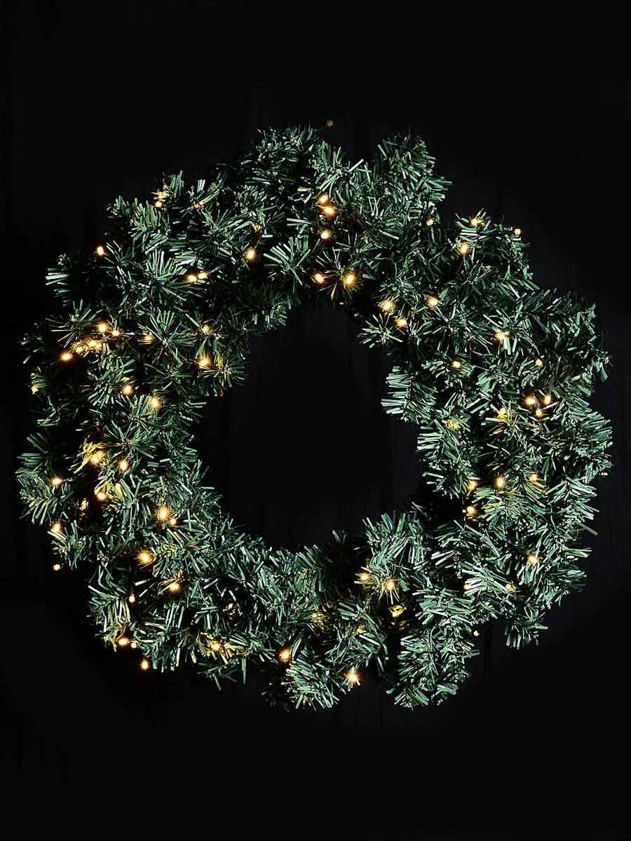 Pre lit battery wreath deals