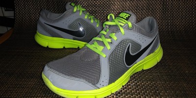 nike flex experience rn 2 green