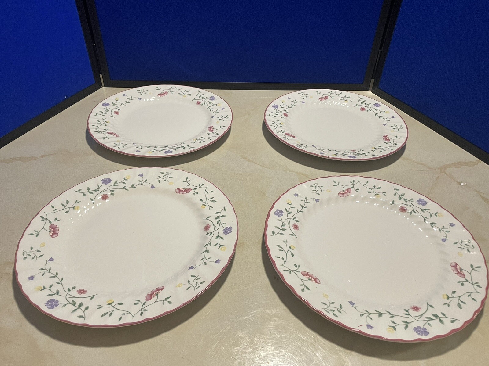 SET OF 4 Johnson Brothers SUMMER CHINTZ Dinner Plates EUC eBay