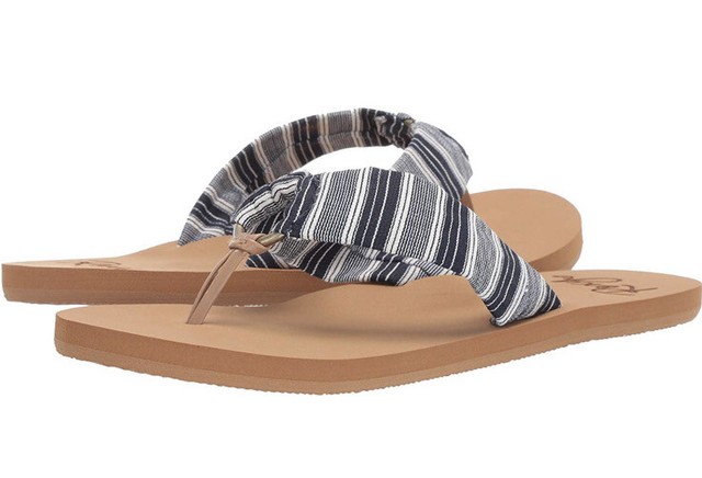 roxy sandals amazon