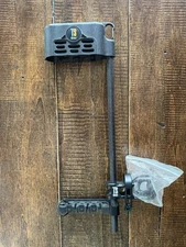 Tightspot Airlock 4 Arrow Detachable Quiver - RH Black