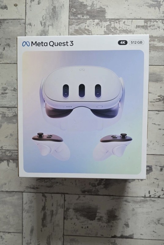 Meta Quest 3 512GB Standalone VR Headset with Controllers no charger one cover