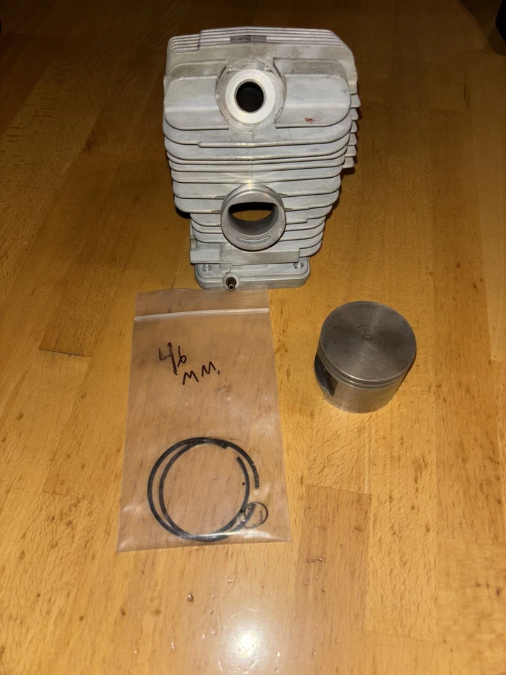 Stihl 029 Super OEM Cylinder, OEM Piston, OEM Rings, OEM Circlips - Image 3 of 3