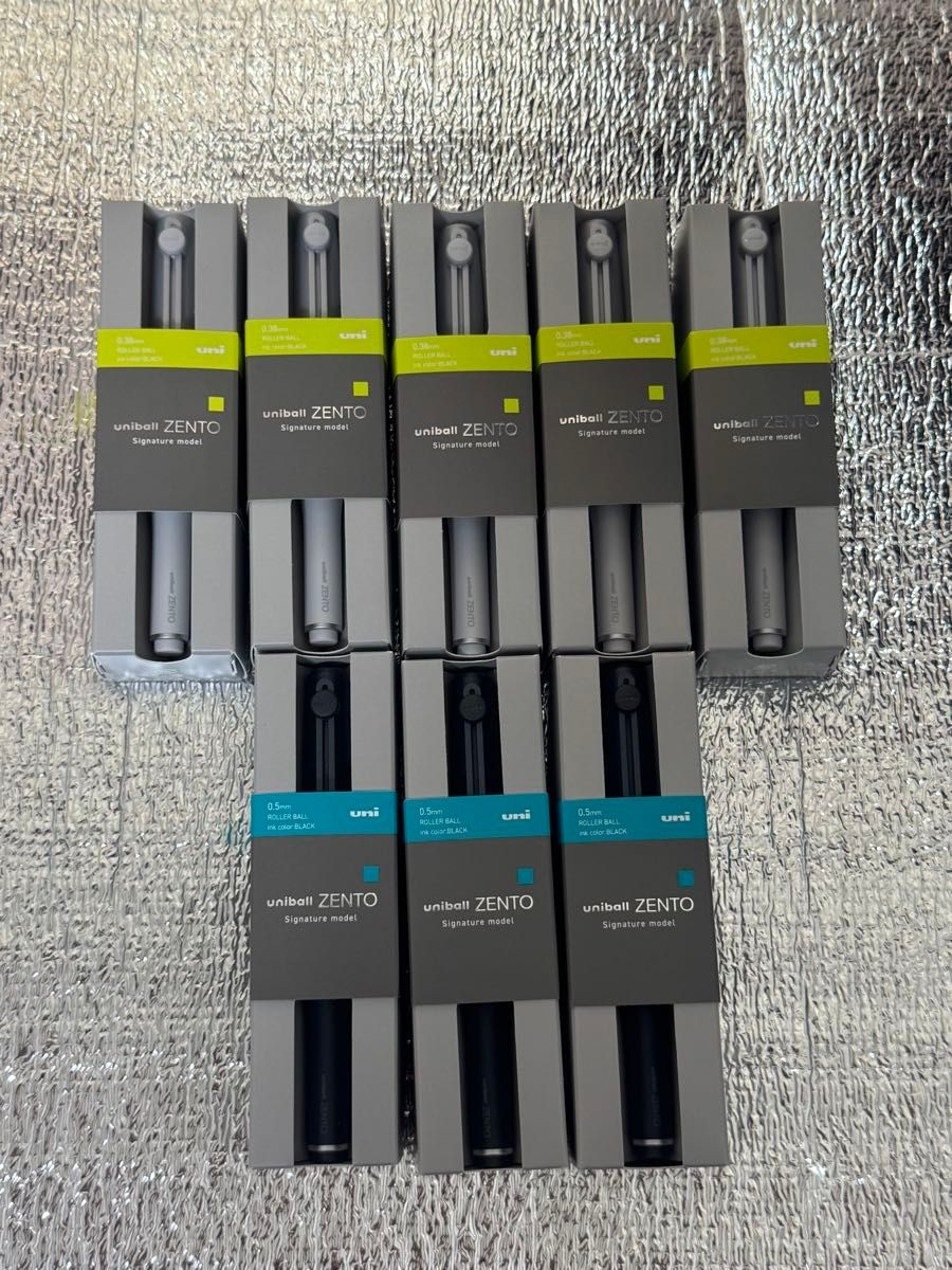 uniball ZENTO　Signature model　0.38 / 0.5 Uni-ball ZENTO Gel Pen - Signature Model - 0.38 mm - Silver