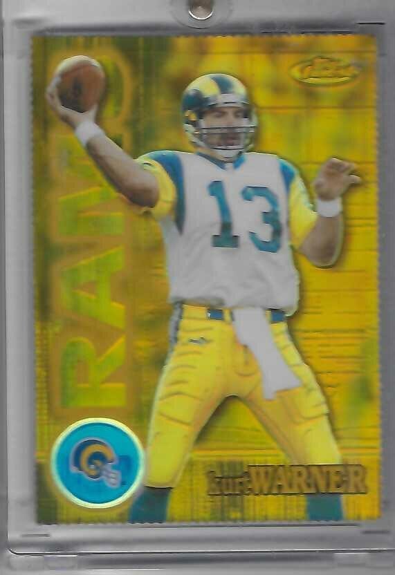2000 Topps Finest - Kurt Warner #25 Gold Refractor Die-Cut  261/300 Rams HOFer
