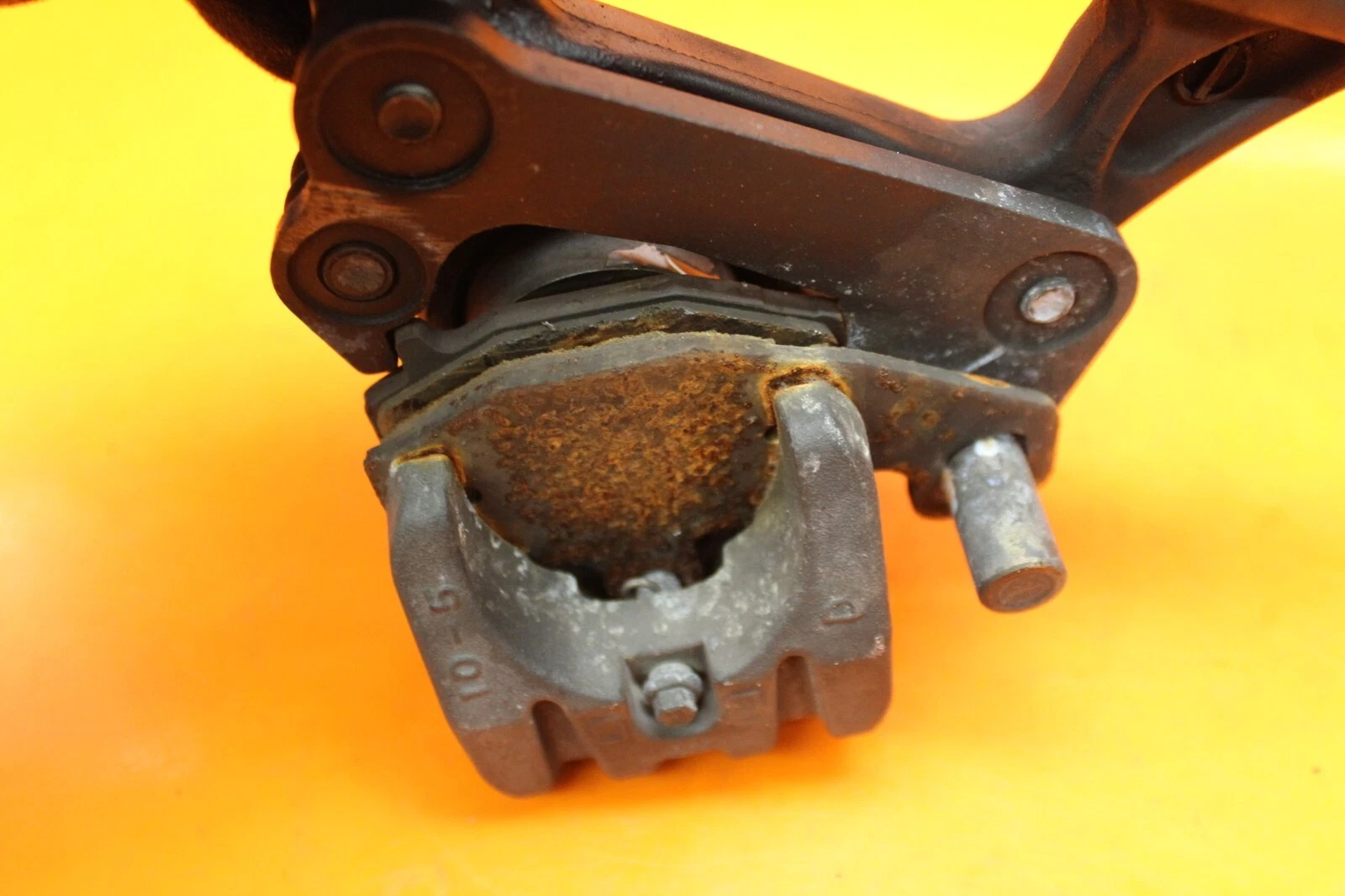 06-10 KAWASAKI NINJA ZX10R OEM REAR BACK BRAKE CALIPER W