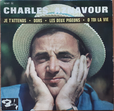 CHARLES AZNAVOUR Je t attends / Les deux pigeons 45T EP Biem BARCLAY 70.517