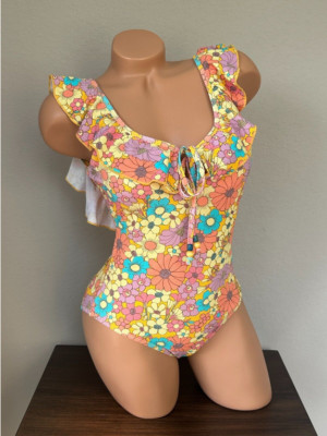 Jessica Simpson Woman's Rendevous Multicolor Ruffled Floral One-Piece Swimsuit M