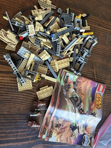 LEGO Star Wars Wookiee Gunship 75084 –Unbuilt w/ Minifigures