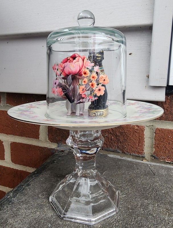 New Glass Dome Cloche On Glass Pedestal W/ Vintage Haviland China And 2 Sphynx 