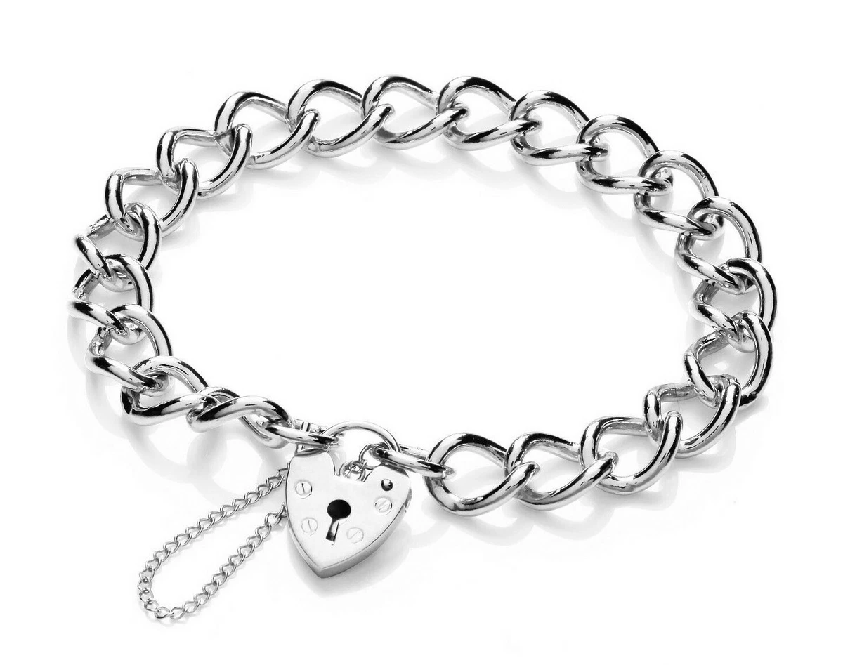 Round heart charm best sale bracelet