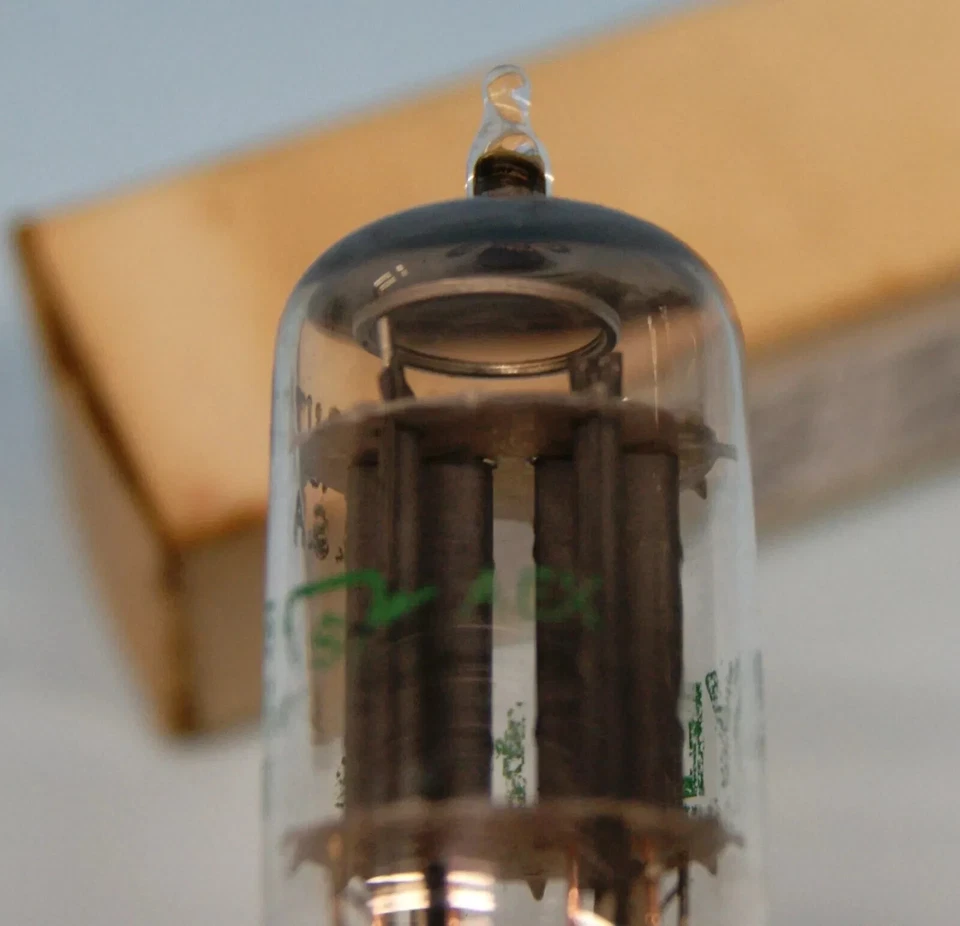 60s Sylvania 12AU7A ECC82 Largo Gris Placa Halo Getter Maxi-Pre Prueba Nuevo de Lote Antiguo+ bn3619 Foto 3 de 4