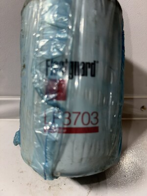 Fleetguard LF3703 Oil Filter