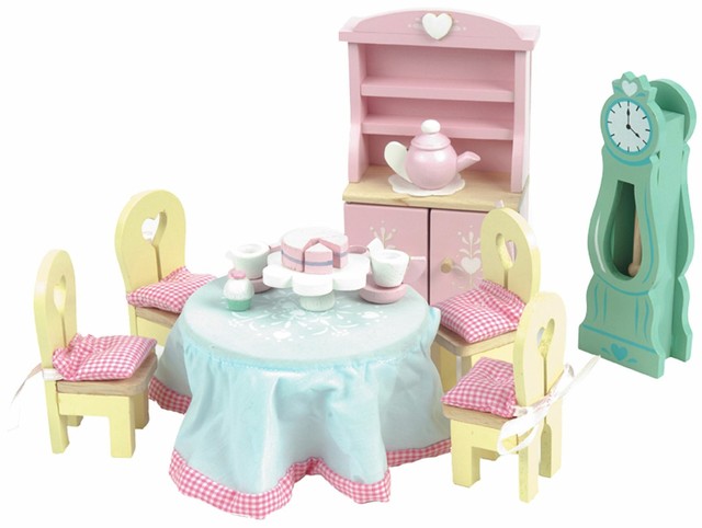 rosebud wooden dolls house