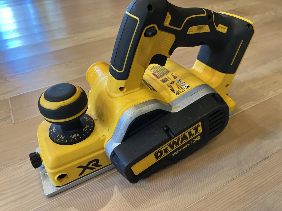 DEWALT DCP580 20V XR MAX Handheld Planer 3.25 Width Brushless Tool Only