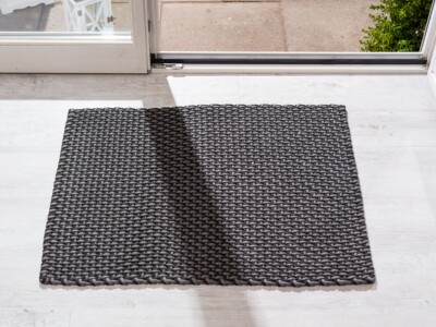Pad In / Outdoor Matte POOL grau schwarz 72x92 Fussmatte Badezimmermatte Teppich