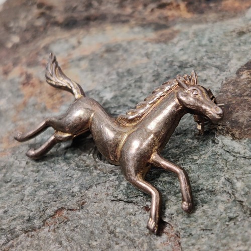 Vintage Galloping Running Horse Brooch Pin Solid 925 Sterling Silver Equestrian