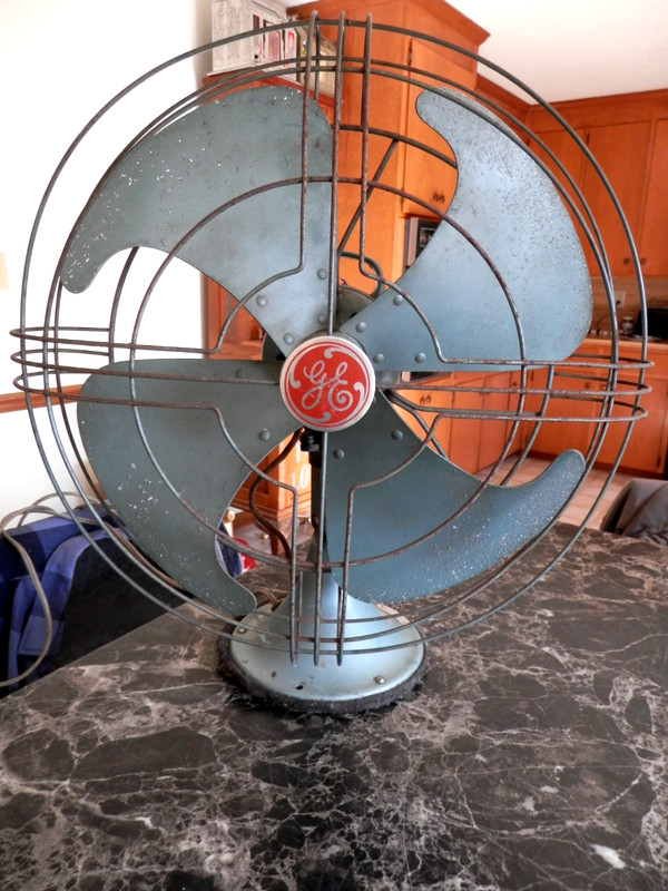 Vintage 1947 GE General Electric Oscillating Fan 16” Vortalex FM16V21 industrial